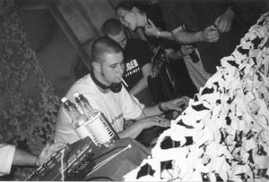 Haze doing his thang (may2001)